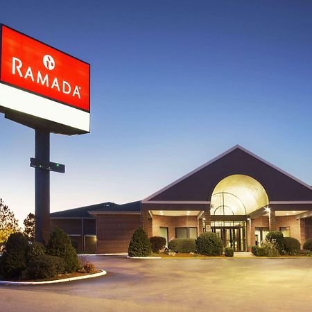 Ramada By Wyndham Batesville Extérieur photo