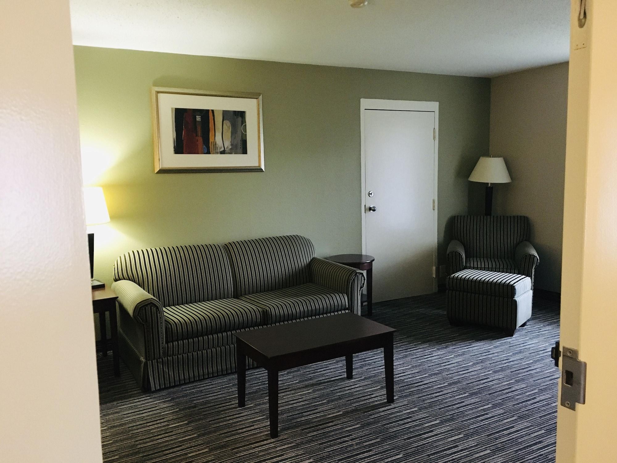 Ramada By Wyndham Batesville Extérieur photo